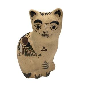 Folkart Pottery Cat Figurine Signed R S Mexico. Hand-Painted.  Vintage